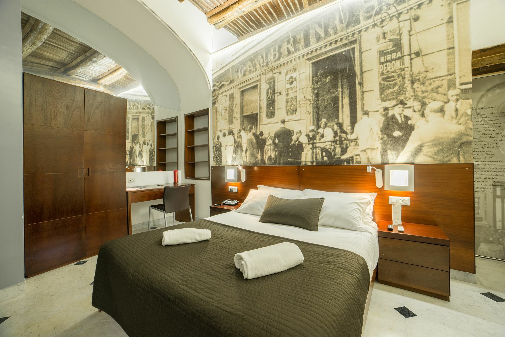 Chiaia 197 Deluxe Residence Наполи Екстериор снимка